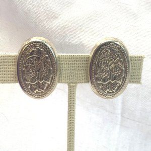 Vintage Solid Sterling Silver 925 Oval Repousse Floral Design Clip On Earrings